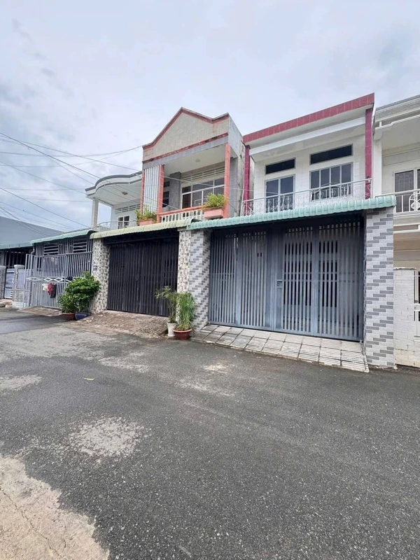 Bán nhà 1 trệt 1 lầu 100m² Long Toàn Bà Rịa