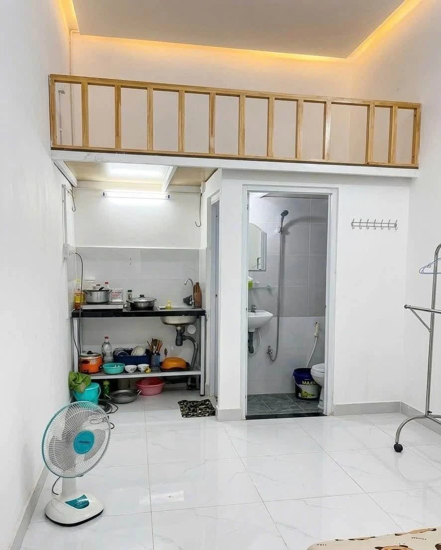 Bán nhà cấp 4 đường Lò Lu 144m2 (6x24m), 8 phòng cho thuê, giá 6,96 tỷ - Ảnh 1