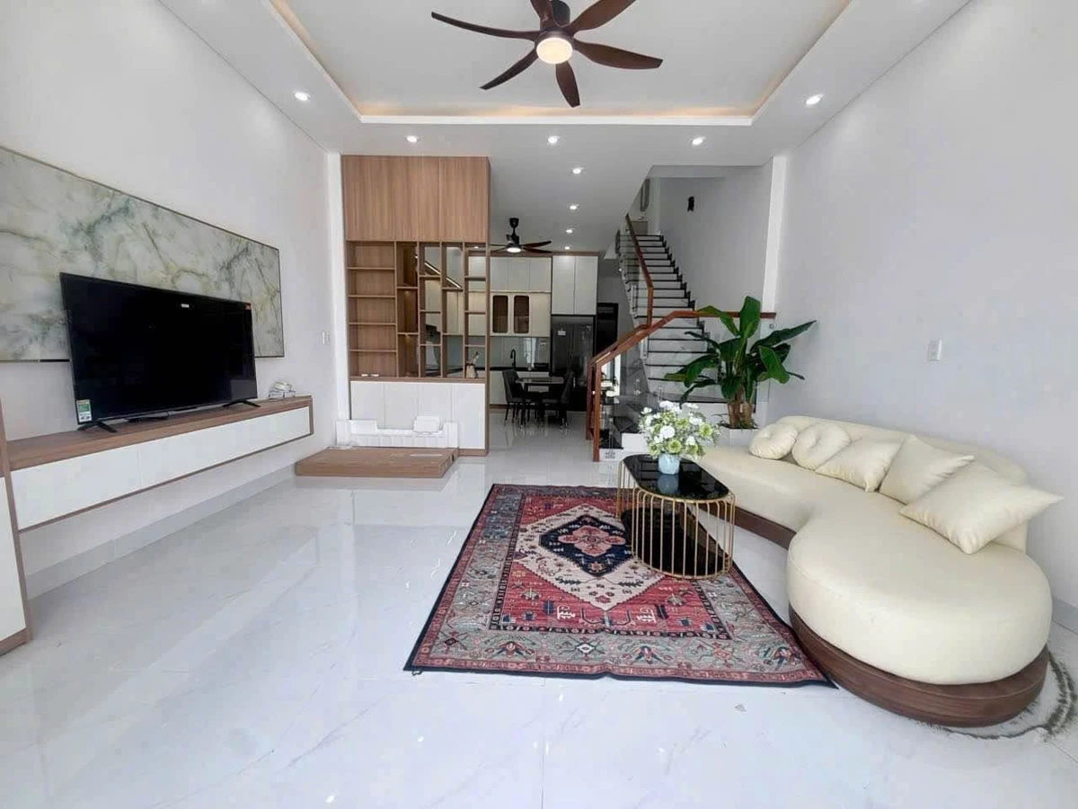 Nhà mặt tiền 5x25m, 3PN, 2WC, Nguyễn Trường Tộ, Bình Chánh - Ảnh thu nhỏ 3