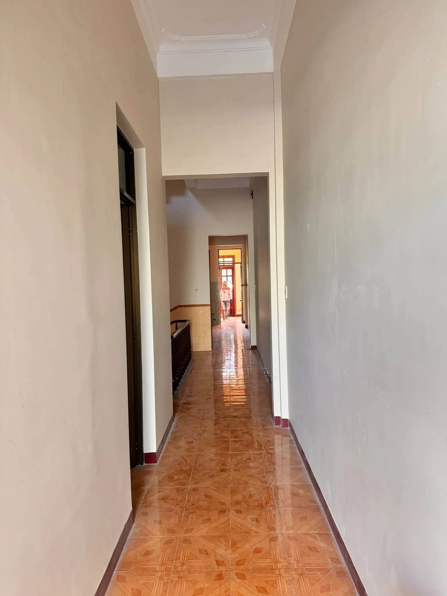 Cho thuê nhà nguyên căn 165m² 4PN mặt tiền Nguyễn Thái Học - Ảnh thu nhỏ 3