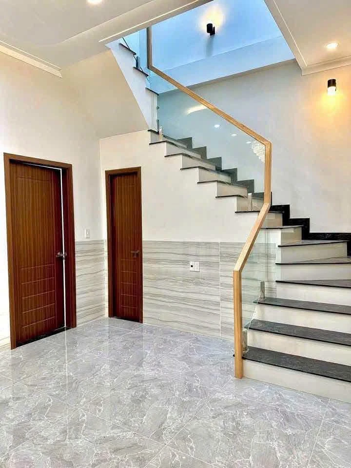 Bán nhà 1 trệt 1 lầu 60m2, 3 phòng ngủ Trấn Biên - Ảnh thu nhỏ 5