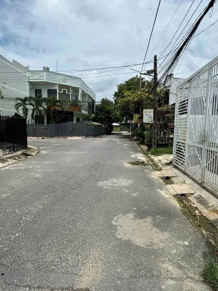Bán biệt thự Tân Phong 200m² 4PN 7.9 tỷ - Ảnh thu nhỏ 2