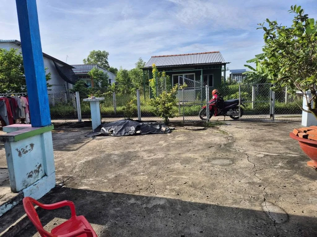 Nhà bán 6m x 28m, 695 triệu ở Cần Dước - Ảnh 1