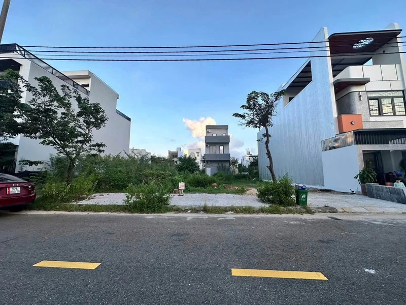 Bán đất 105m² B2.52 Nam Hòa Xuân, view công viên, 4,2 tỷ