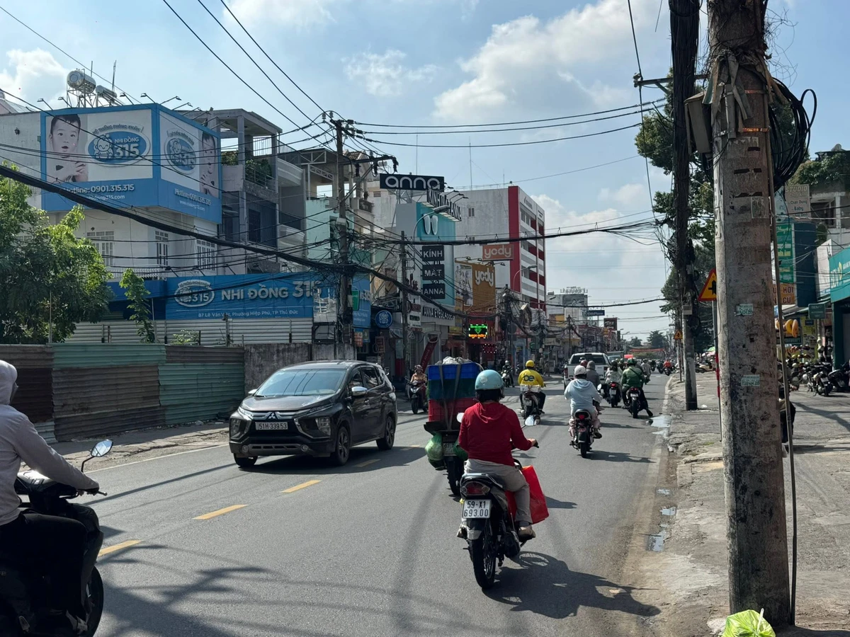 Bán mặt tiền Lê Văn Việt Q9 330m2 5 tỷ - Ảnh thu nhỏ 2