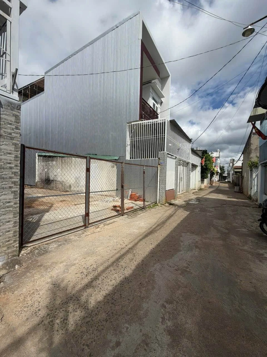 Bán đất hẻm 169 Y Ngông 115m² Bình Chánh 3 tỷ 990 - Ảnh 1