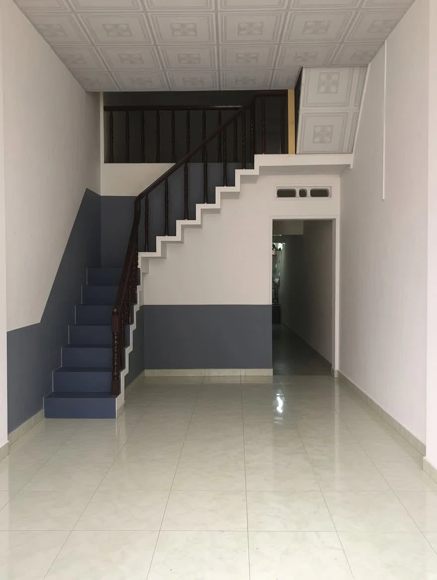 Nhà mặt tiền 56m2 Lê Thạnh Nghị Quận 1 giá 2 tỷ - Ảnh 1