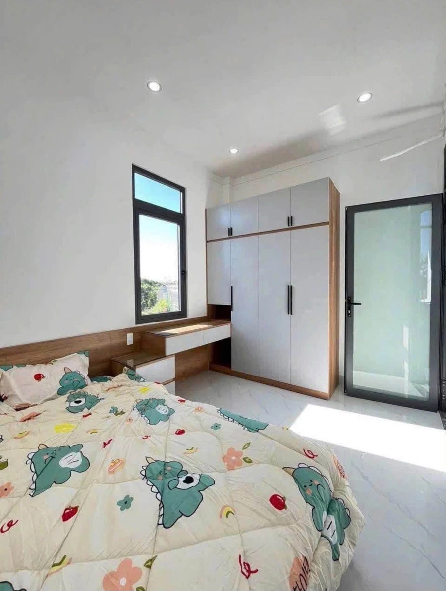 Bán nhà lầu 4 phòng ngủ 100 m² Tân Hiệp, Biên Hoà 700 triệu - Ảnh thu nhỏ 3
