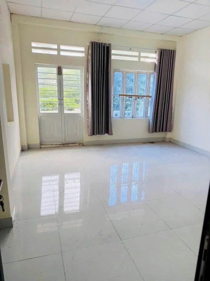 Bán nhà 2 tầng hẻm 81m2 Trương Định, Quận 3 - Ảnh thu nhỏ 2