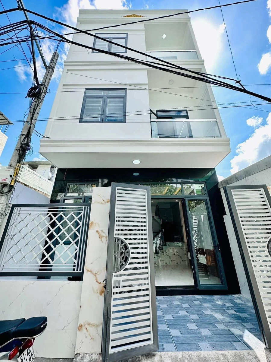 Bán nhà 3 tầng hẻm ô tô 150m² Quy Nhơn, 3.8 tỷ - Ảnh 1
