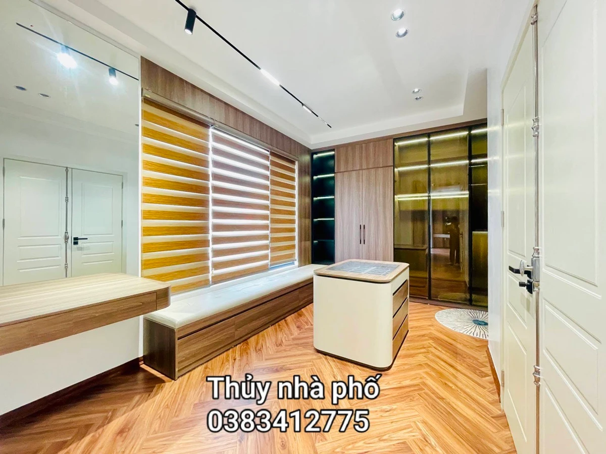 Bán nhà 5 tầng có thang máy 60m2 Thiên Lôi gần Aeon - Ảnh thu nhỏ 4