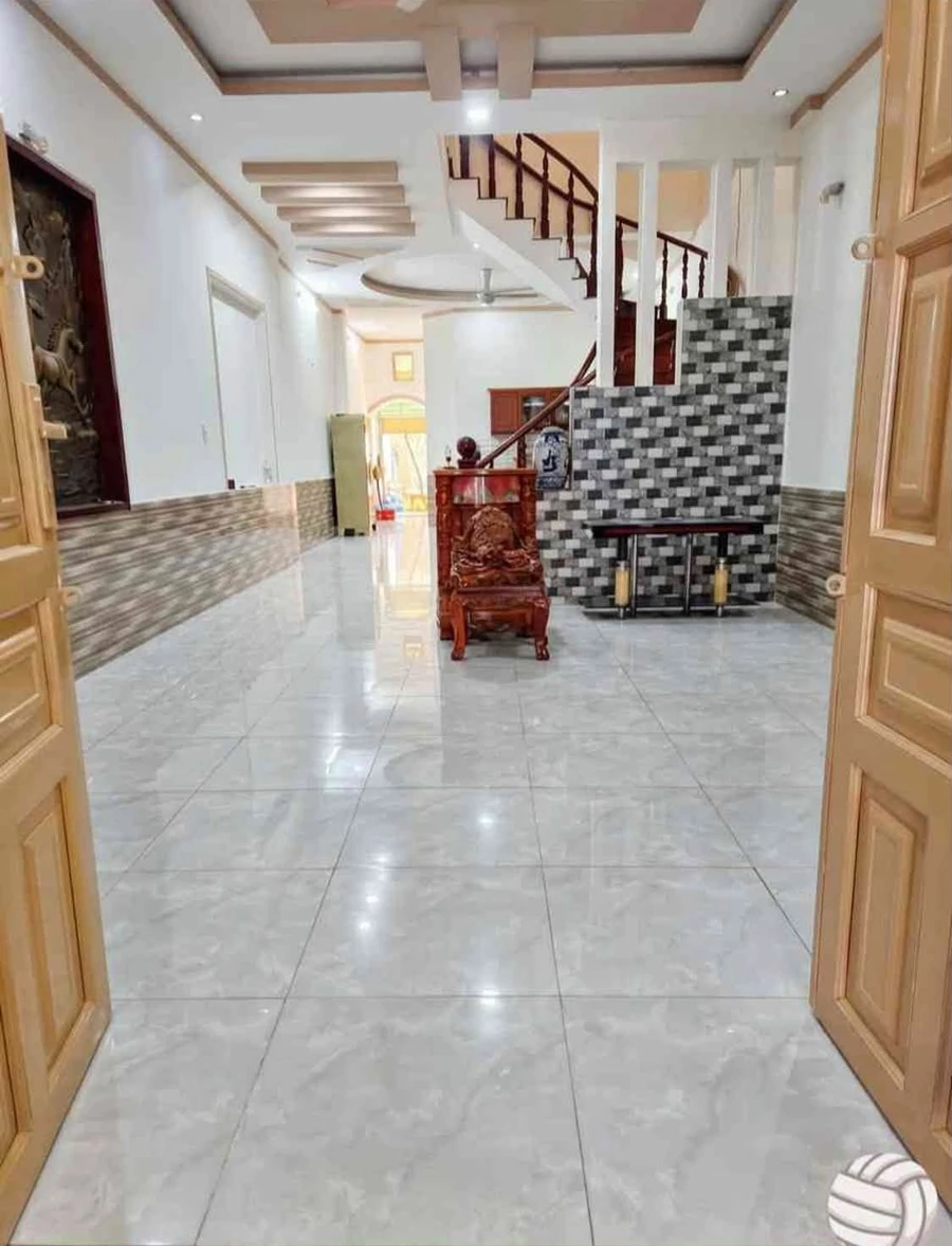 Bán nhà mặt tiền Dĩ An 130m² 8 tỷ 5 - Ảnh thu nhỏ 3