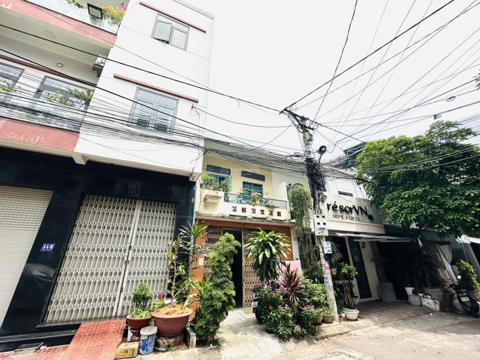 Nhà trung tâm phố biển Quy Nhơn chỉ cách 5 phút ra biển. Vị trí đắc địa để ở hoặc homestay du lịch! - Ảnh 1