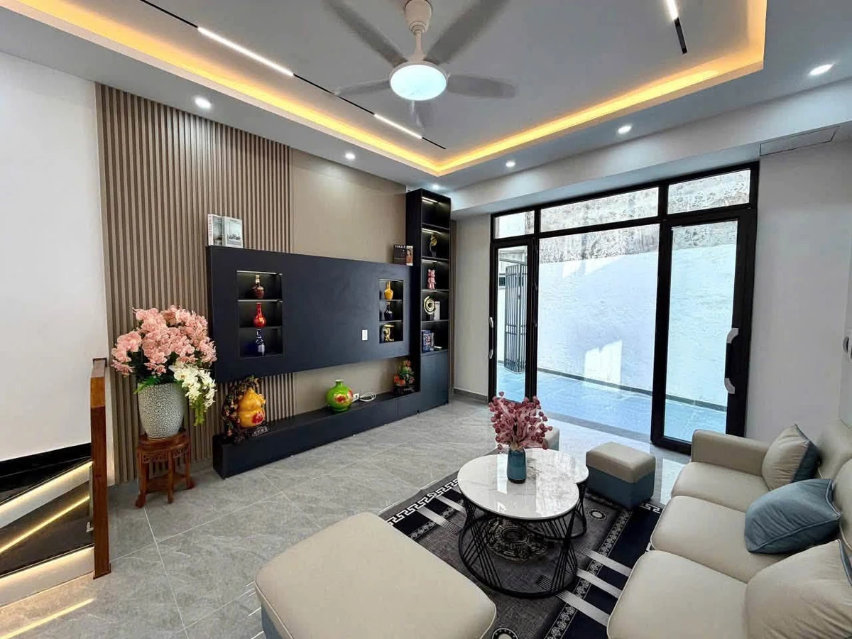 Bán nhà 3 tầng 42m² Đình Đông, 3PN, 3WC - Ảnh thu nhỏ 2