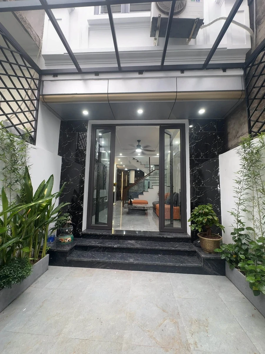 Bán nhà phố 47m² x 3 tầng Tôn Đức Thắng, Quận 1 - Ảnh thu nhỏ 2