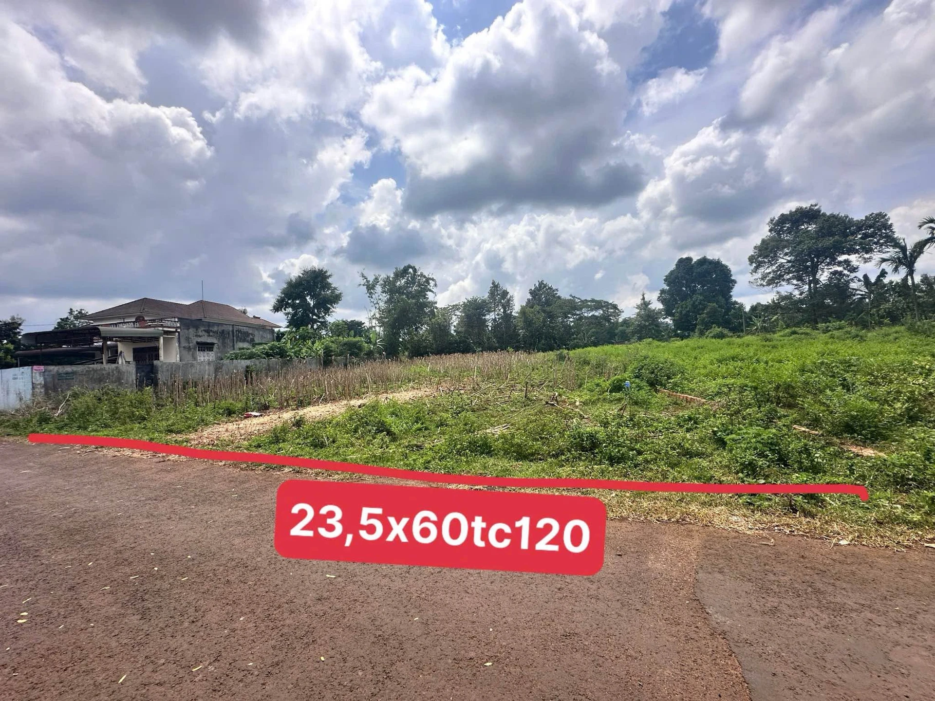 Bán lô đất 1.500m² mặt tiền 8m Buôn Tăng Ju, giá 3 tỷ 850 triệu - Ảnh 1