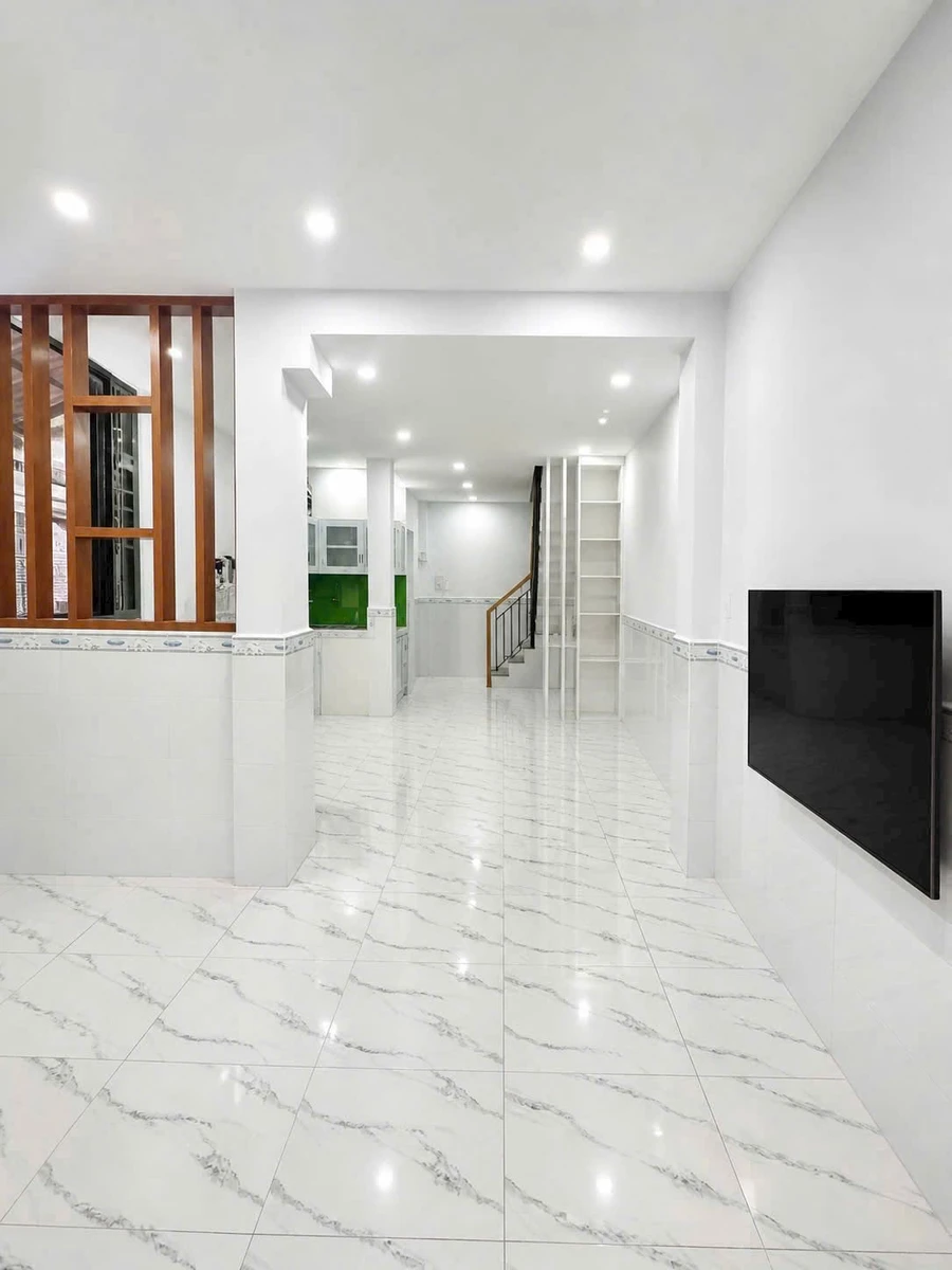 Bán nhà góc 4x12m, trệt 2 lầu, 4PN, hẻm 8m Hương Lộ 2, Bình Tân - 4,65 tỷ - Ảnh thu nhỏ 2