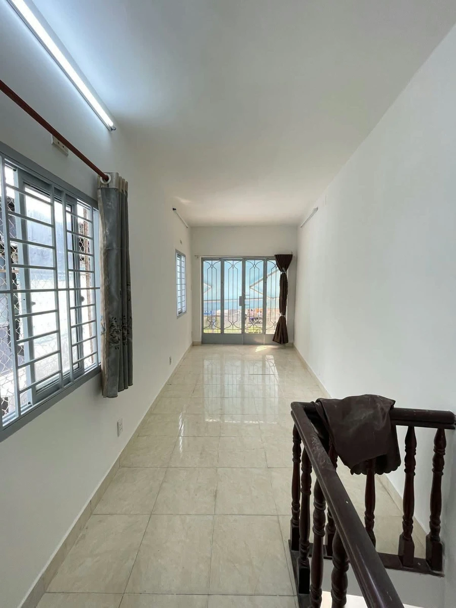 Bán nhà mặt tiền Phan Xích Long Phú Nhuận 36m² 5,5 tỷ - Ảnh thu nhỏ 3