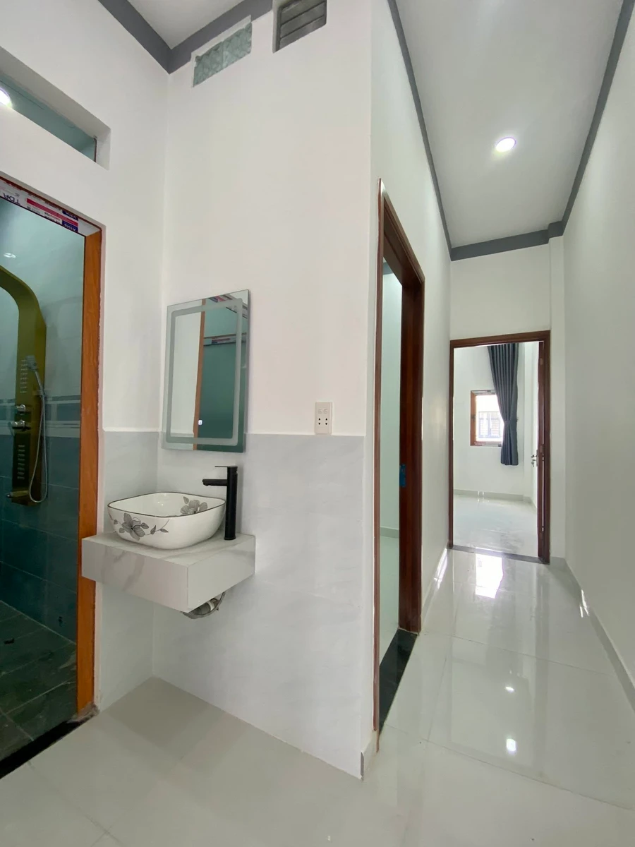 Bán nhà mới xây 1 trệt 1 lầu 4PN 3WC sổ riêng, 4,5x25m gần thị trấn Đức Hòa, Long An - Ảnh thu nhỏ 4