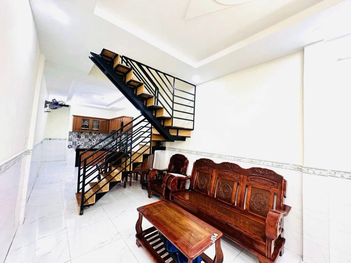 Bán nhà 2 tầng 36.8m² Hiệp Bình Phước 4 tỷ - Ảnh thu nhỏ 2