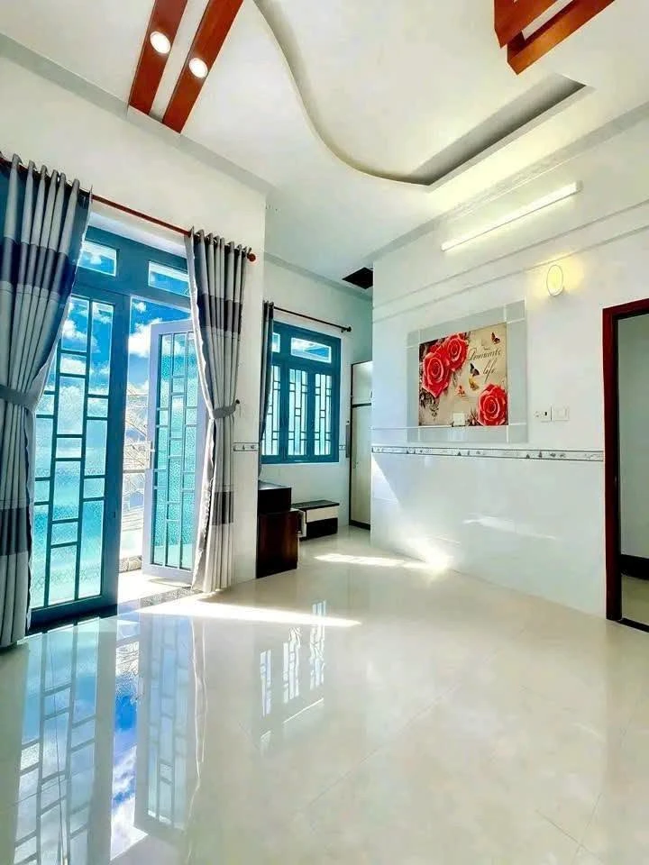 Bán nhà trệt lầu 42m2 Hoàng Quốc Việt, giá 2 tỷ 350 triệu - Ảnh thu nhỏ 5