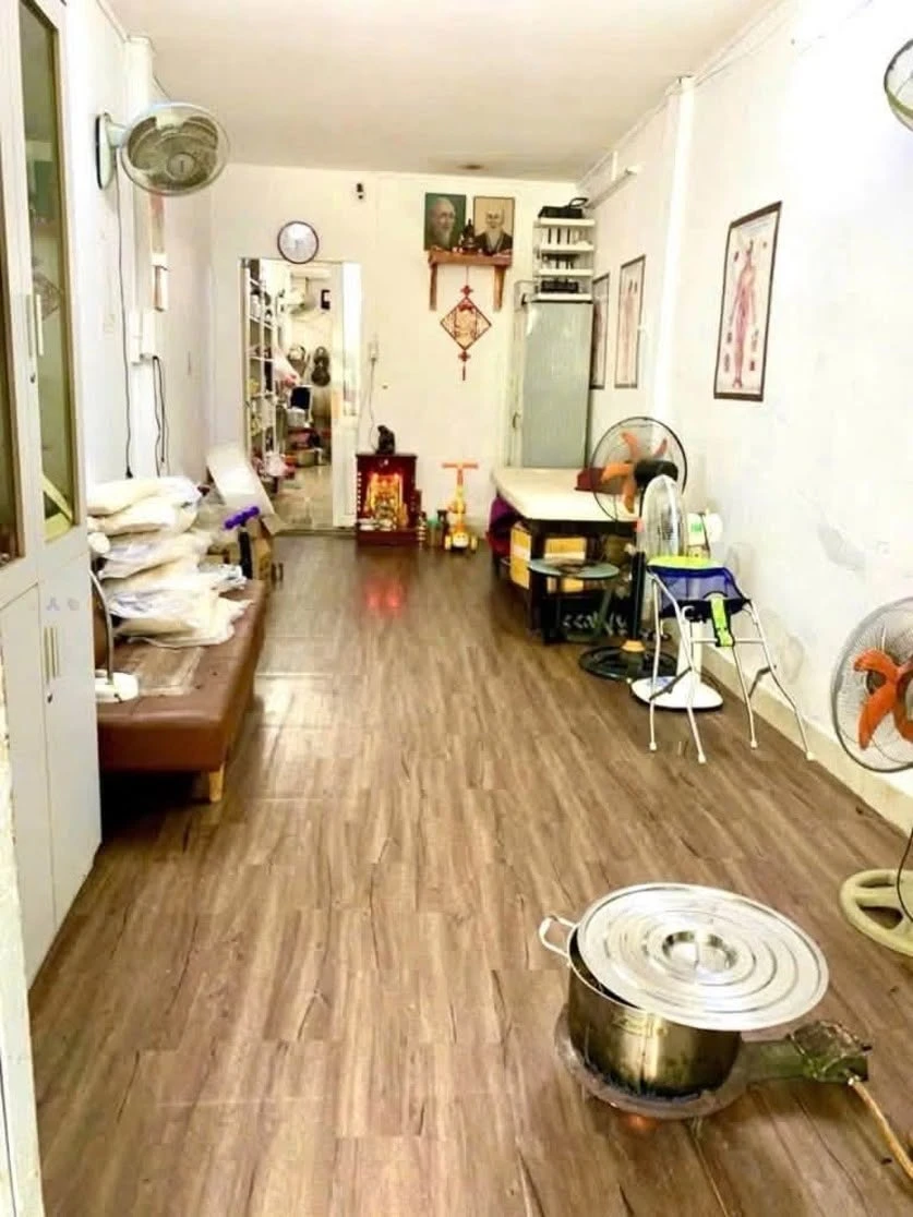 Bán nhà hẻm 2 tầng nở hậu 57m² Lê Hồng Phong, Quận 10, giá hơn 6 tỷ - Ảnh thu nhỏ 5