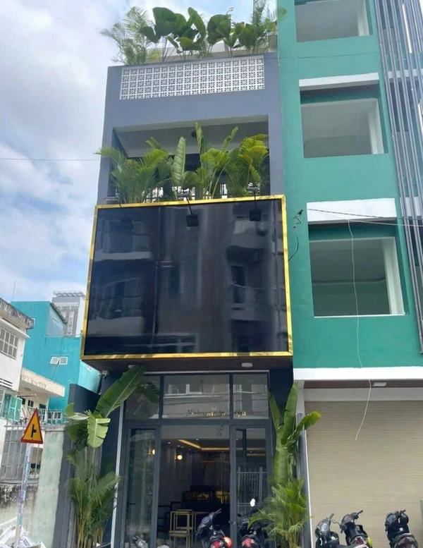 Bán nhà mặt tiền 3 tầng 123m² Mê Linh, Nha Trang