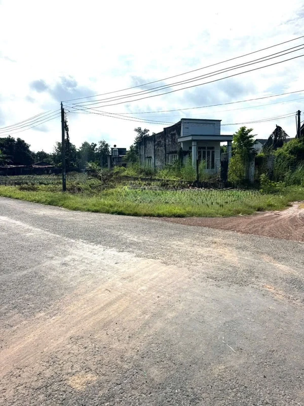 Bán đất xây nhà gần chợ Long Hoa Tây Ninh