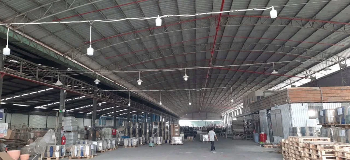 Cho thuê xưởng 7.500m2 Tân Uyên Bình Dương 700 triệu/tháng - Ảnh 1
