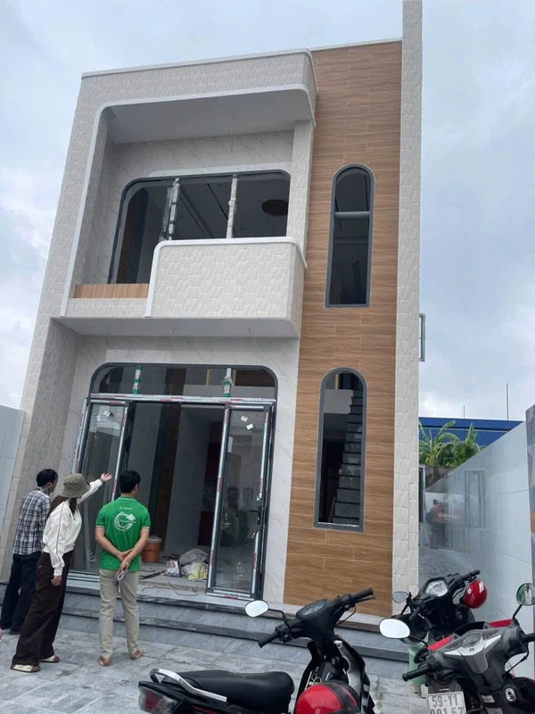 Bán nhà 1 trệt 1 lầu 3PN, 6x26m, giá 2 tỷ 735 triệu tại An Ngãi, Bà Rịa - Vũng Tàu