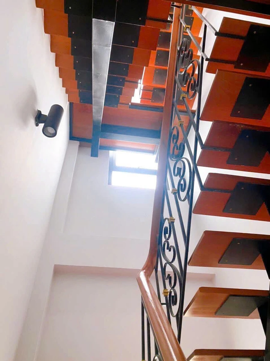 Bán nhà Quận 4 Đoàn Văn Bơ 26.6m² 4.2 tỷ - Ảnh thu nhỏ 4