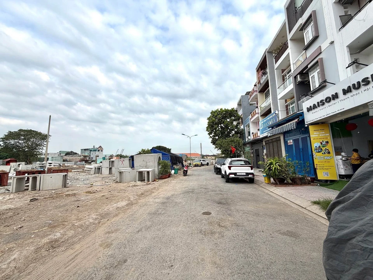 Bán nhà mặt tiền view sông Bình Thạnh 64m² 5 tầng 5 phòng ngủ - Ảnh thu nhỏ 2