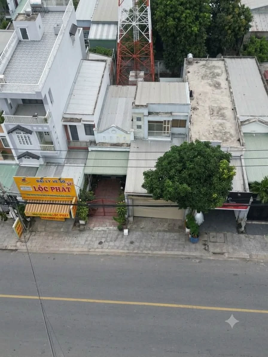 Bán nhà mặt tiền Thủ Khoa Huân 152m² 5 phòng ngủ 6,7 tỷ - Ảnh 1