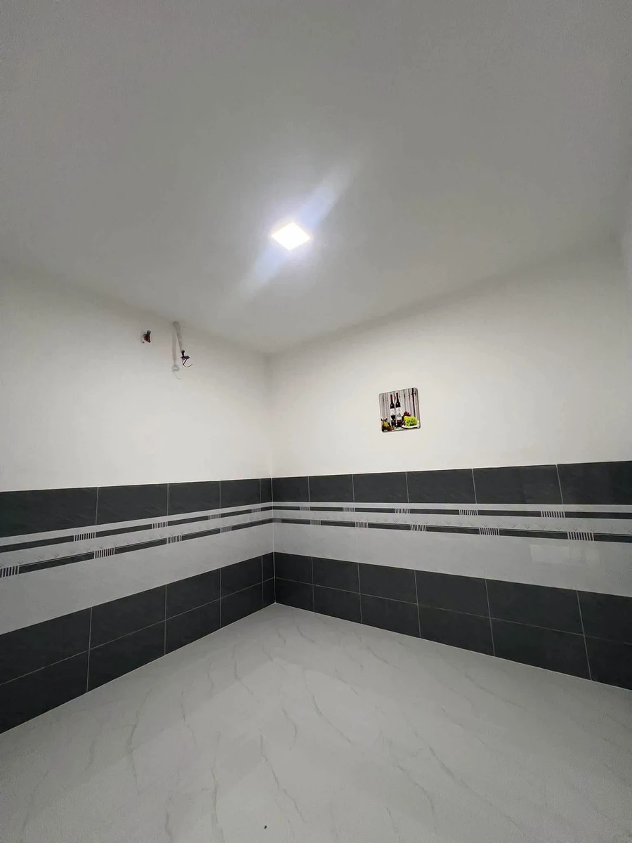 Bán nhà lầu 3PN 80m² mặt tiền Nguyễn Văn Linh, Tây Ninh - Ảnh thu nhỏ 4