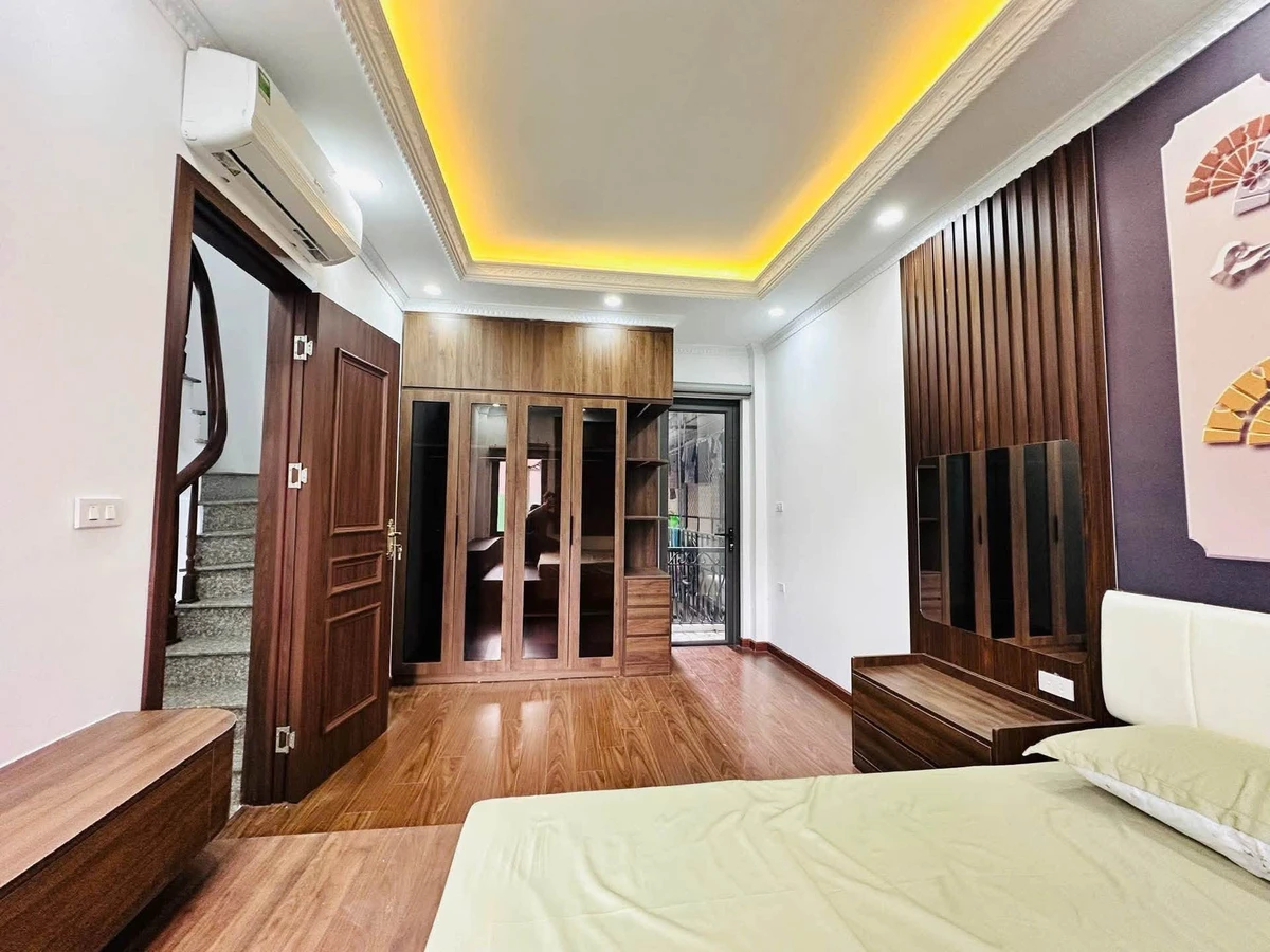 Bán nhà 3 tầng Cầu Giấy 50m, 3 phòng ngủ, 9,5 tỷ - Ảnh thu nhỏ 4