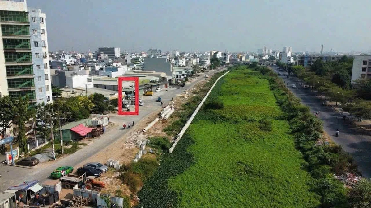 Bán đất mặt tiền Kênh Tham Lương 140m² Tân Phú - Ảnh 1