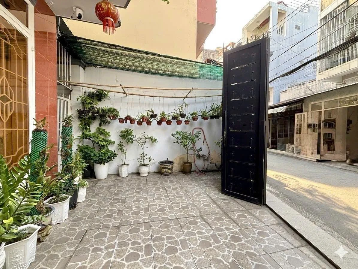 Bán nhà hẻm xe tải kinh doanh Lạc Long Quân Tân Bình 100m2 11,5 tỷ - Ảnh thu nhỏ 2