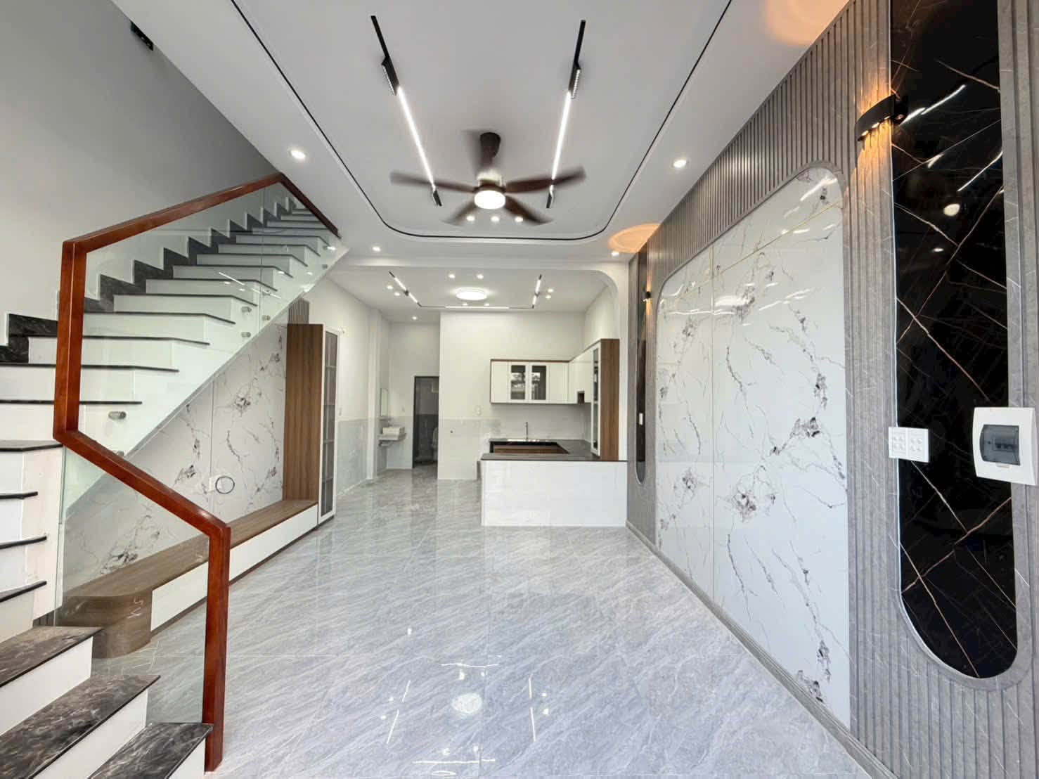 Bán nhà lầu mặt tiền Hương Lộ 15 Tân Triều 72m² - Ảnh thu nhỏ 2