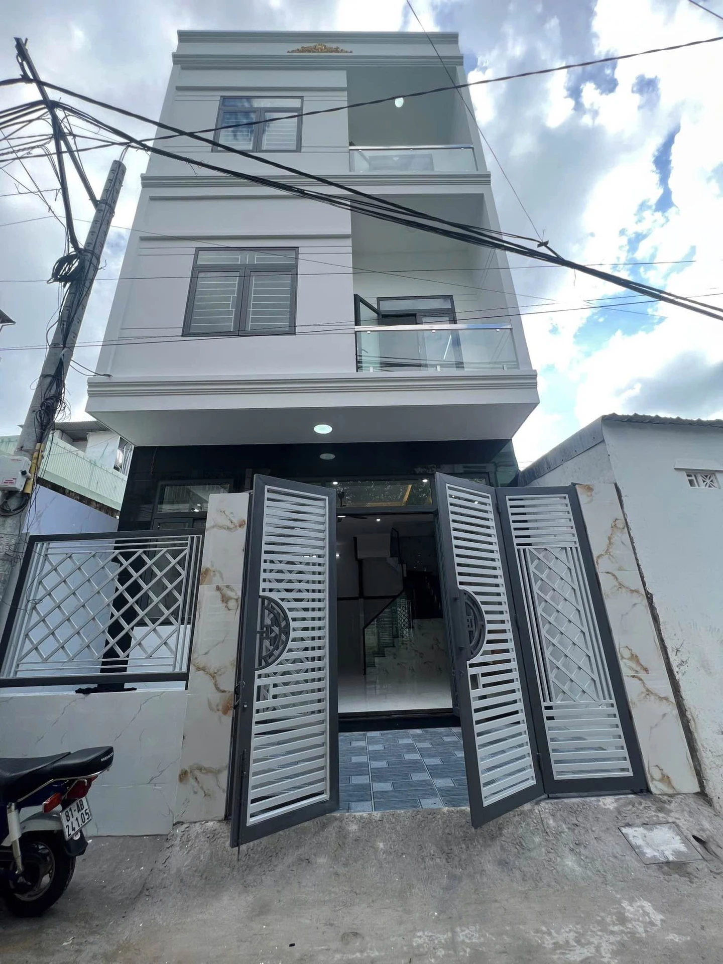 Bán nhà 3 tầng 51m² Ông Tổ Hoàng Văn Thụ, Quận 7 - Ảnh 1