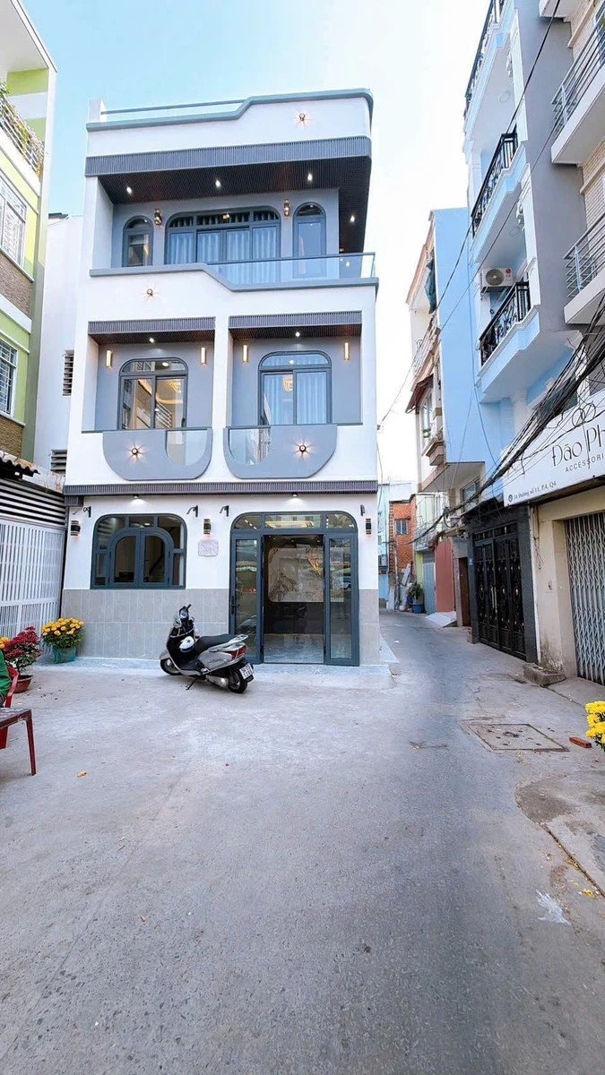 Bán nhà mới Q4 125.6m² 3 phòng 9.3 tỷ - Ảnh thu nhỏ 2