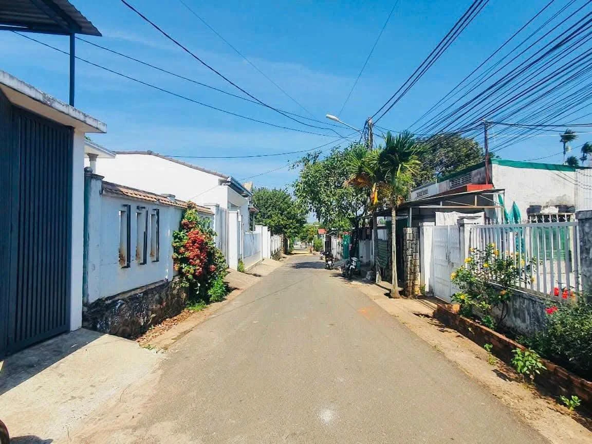 Bán nhà gác lửng 81m² 2PN mặt tiền đường A Tranh Quận 12 - Ảnh 1