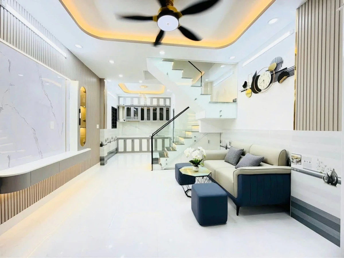 Bán nhà 3 tầng ngang 4m Huỳnh Tấn Phát Q7, 32m², 3,89 tỷ - Ảnh thu nhỏ 2