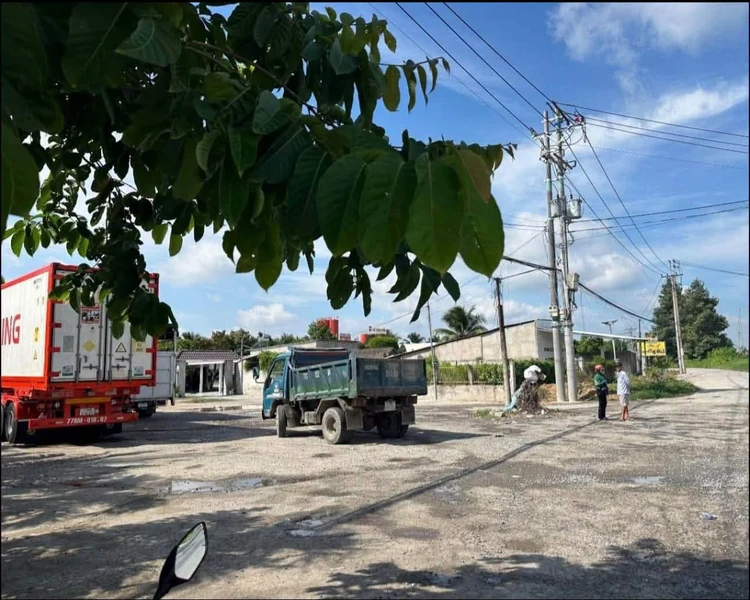 Bán 500m đất mặt tiền Quốc Lộ 60, Vĩnh Long, 3 tỷ