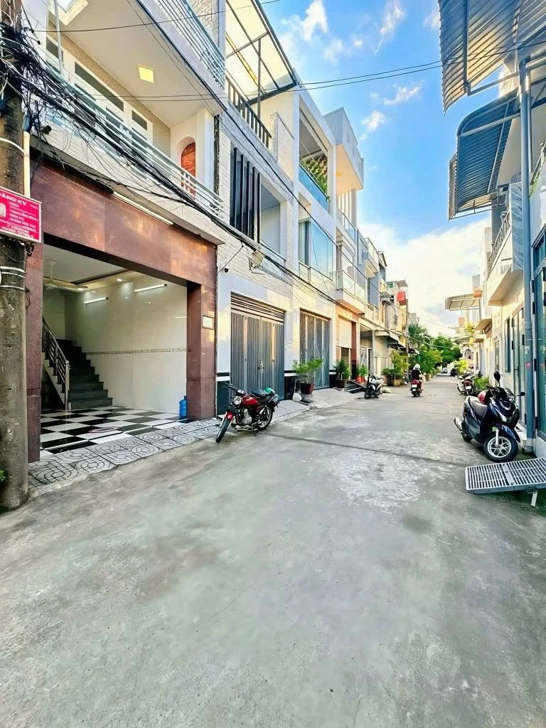 Bán nhà trệt lầu 72m2 đất thổ cư, 3 phòng ngủ, hẻm bê tông 6m gần Nguyễn Văn Cừ, Cái Khế, Cần Thơ - Ảnh 1