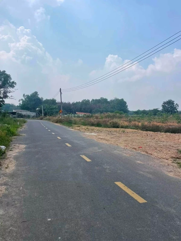 Bán đất 15x50m có 180m2 thổ cư đường Vĩnh Tân 11, giá 4,5 tỷ