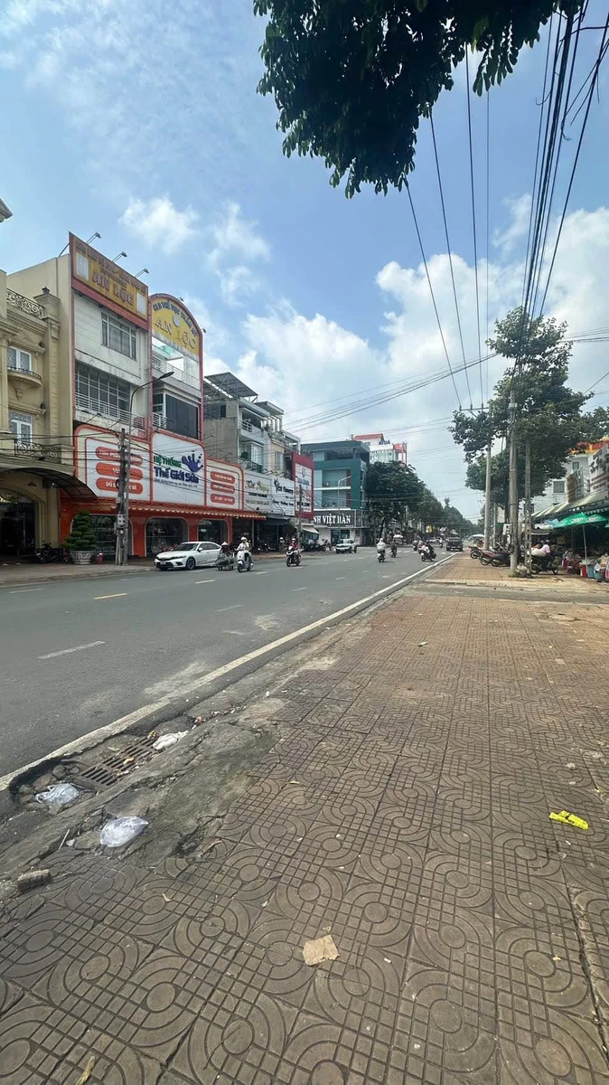Bán nhà mặt tiền Võ Văn Tần 180m² - 6,5 tỷ - Ảnh 1