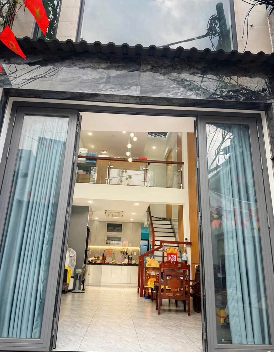 Bán nhà 2 tầng HXH 60m² nhỉnh 5 tỷ Phước Long A gần Metro - Ảnh 1