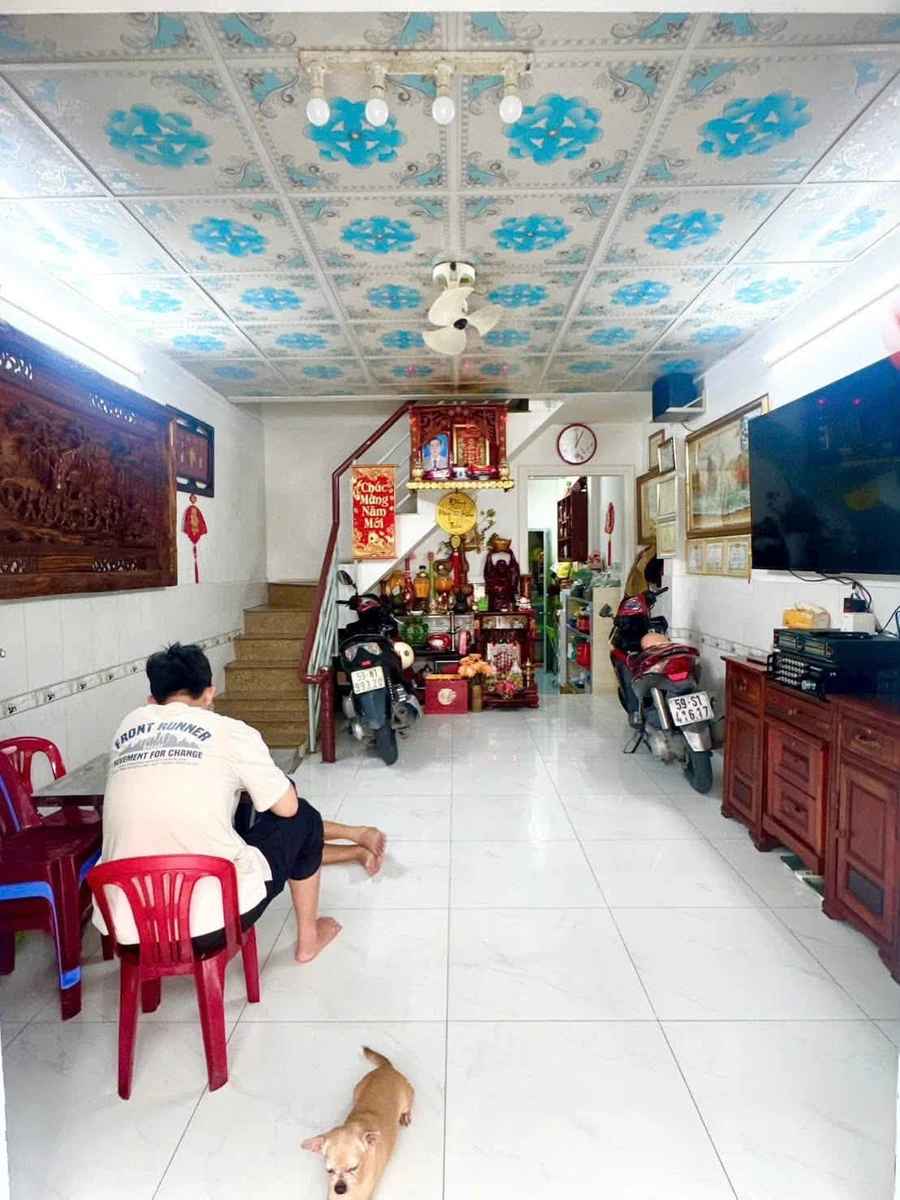 Bán nhà hẻm 5m Lê Văn Quới, Bình Tân, 4x11m trệt lầu, giá 4,1 tỷ - Ảnh thu nhỏ 2