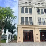Shophouse liền kề xẻ khe khu Đảo Vua, Vinhomes Vũ Yên. Phía sau là sông, kinh doanh cực đẹp - Ảnh thu nhỏ 9