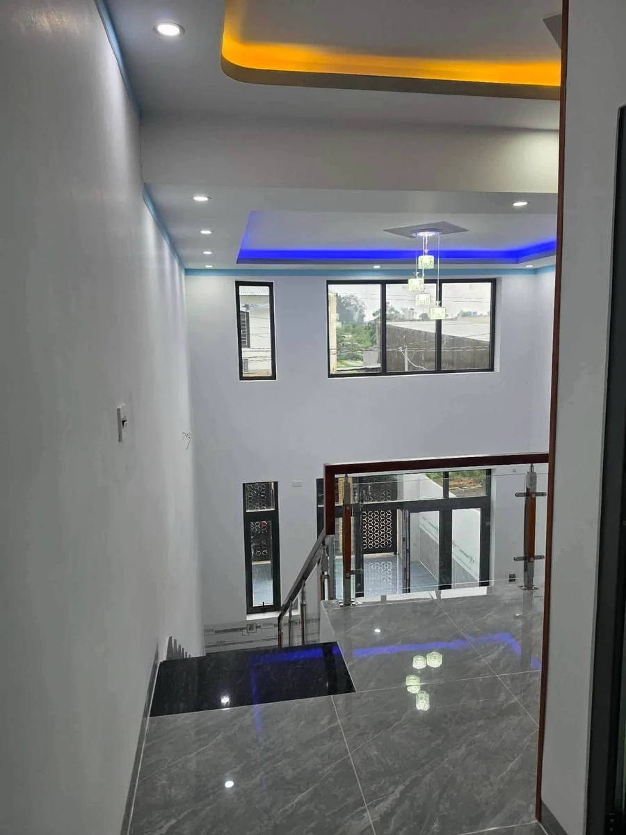 Bán nhà gác lửng 3PN 100m² Hóc Môn, sổ riêng - Ảnh thu nhỏ 2